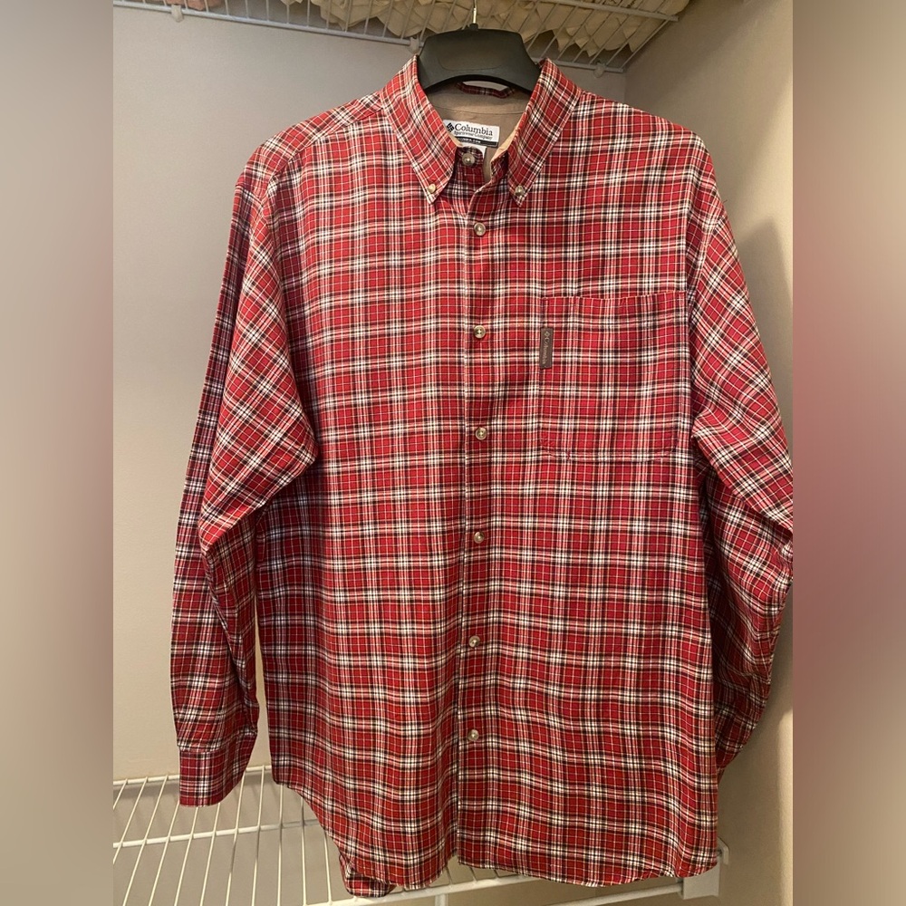 Men’s long sleeve Columbia button down shirt size L